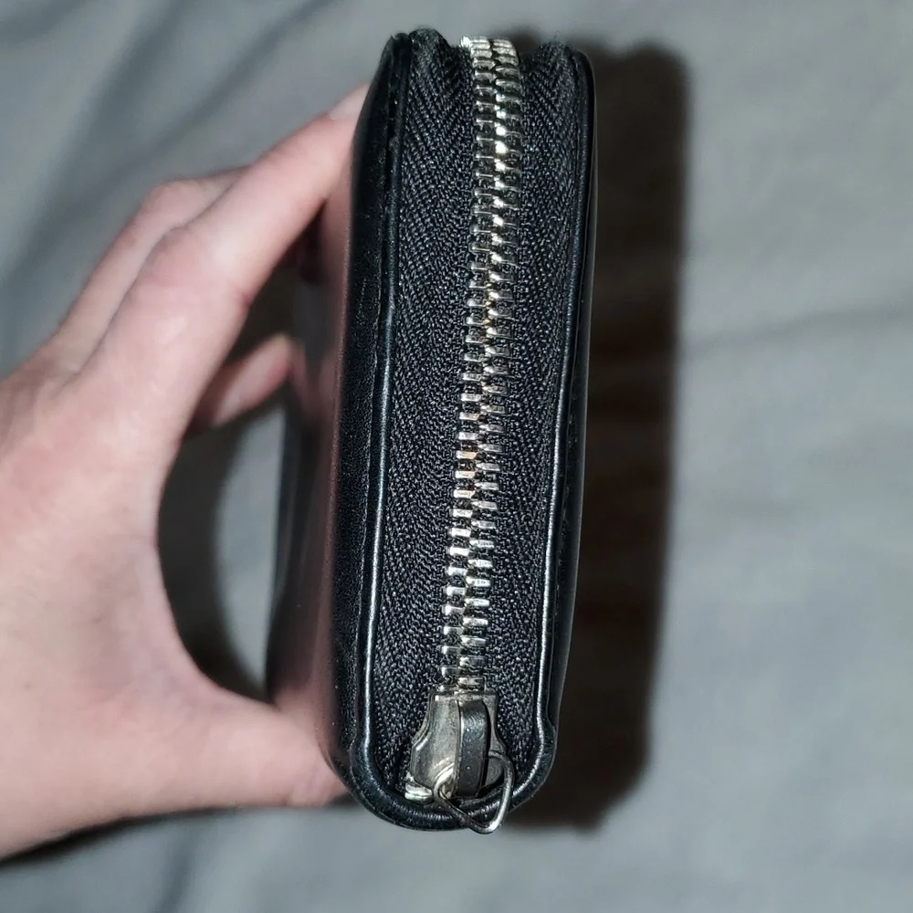 Gucci Zip Around Long Wallet - Picture 15 of 16